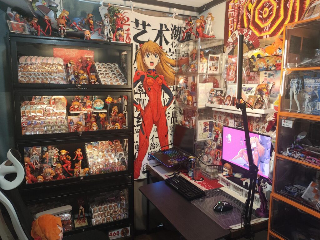 What Happens When Your Partner Doesn’t Understand Your Waifu Shrine? / 恋人があなたの抱き枕神棚を理解できないとき、何が起こる? 1 Anime room decor featuring a full Asuka-themed waifu shrine with wall scrolls, figures, and a dakimakura display